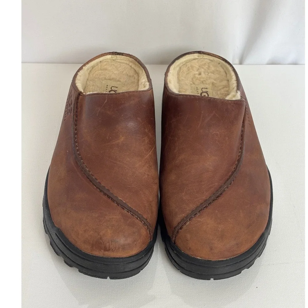 UGG Australia 5120 Leather Shearling Lined Clogs Mules Brown Mens 8 Womens 10